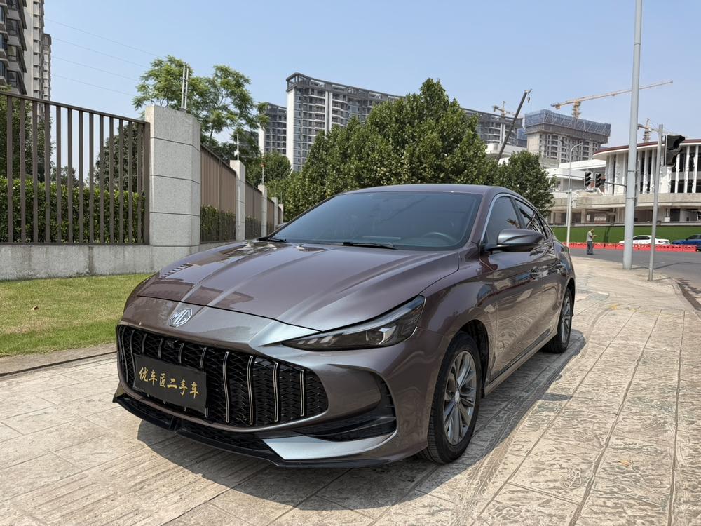 SAIC MG5 2025 180DVVT Global Deluxe Edition