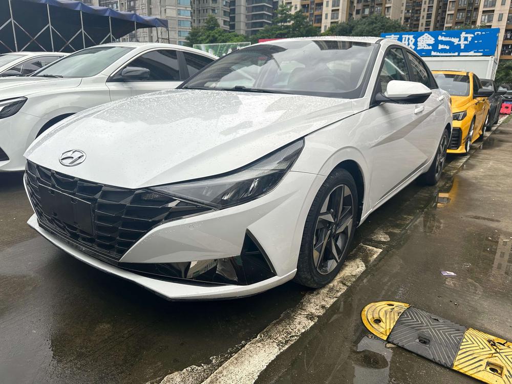 Hyundai Elantra 2021 1.5L CVT GLX Elite Edition