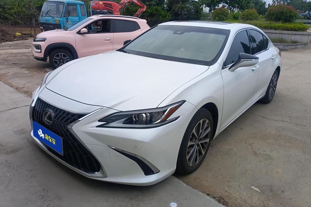 Lexus Lexus ES 2022 200 Excellence Edition