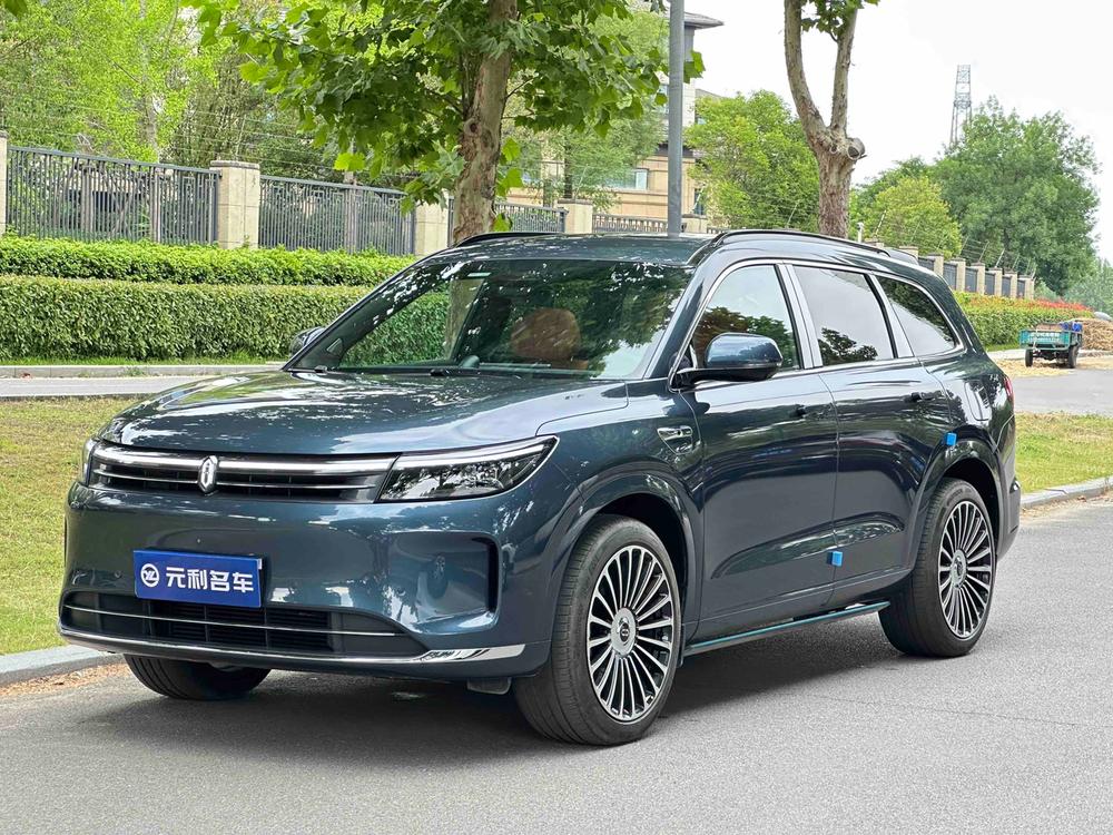 Cyrus_Automobiles Wenjie M7 2024 Pro six-seat four-wheel drive smart driving version