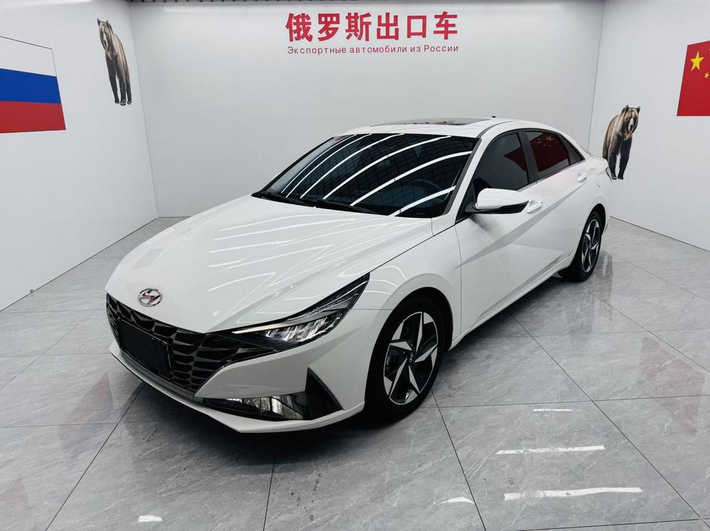 Hyundai Elantra 2022 1.5L CVT LUX Premium Edition
