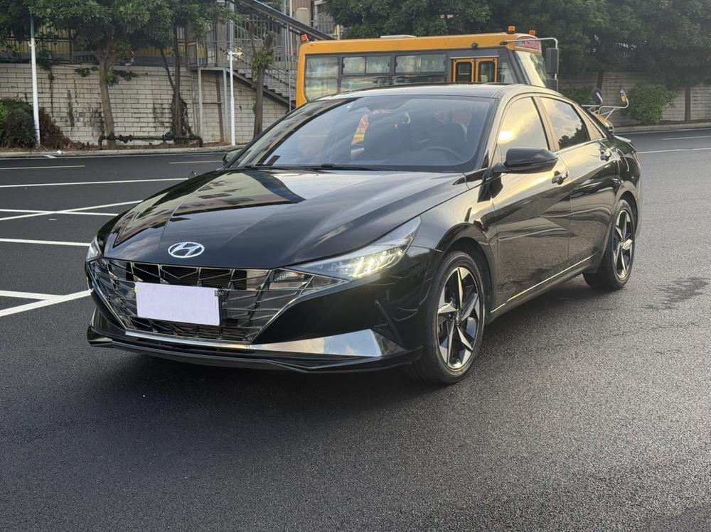 Hyundai Elantra 2021 240TGDi DCT LUX Premium Edition