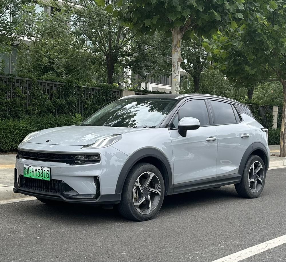 Lynk_&_Co Lynk & Co 06 EM-P 2021 84KM battery life version Pro