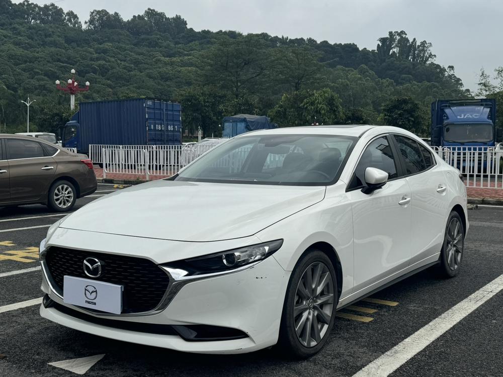 Mazda Mazda3 Angkesela 2022 2.0L Automatic Premium Edition