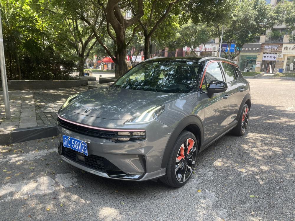 Lynk_&_Co Lynk & Co 06 2020 1.5T Yao Halo