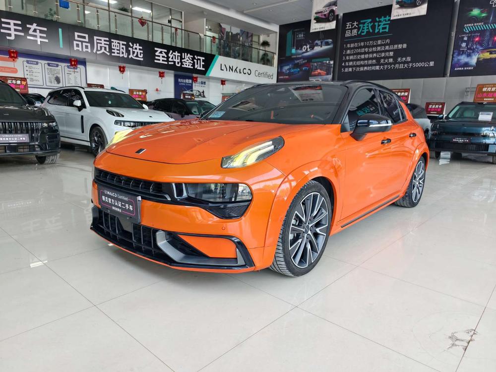 Lynk_&_Co Lynk & Co 02 Hatchback 2021 2.0TD Hatchback Halo