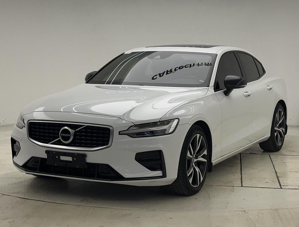Volvo_Asia_Pacific Volvo S60 2020 T4 Zhiyuan Sport Edition