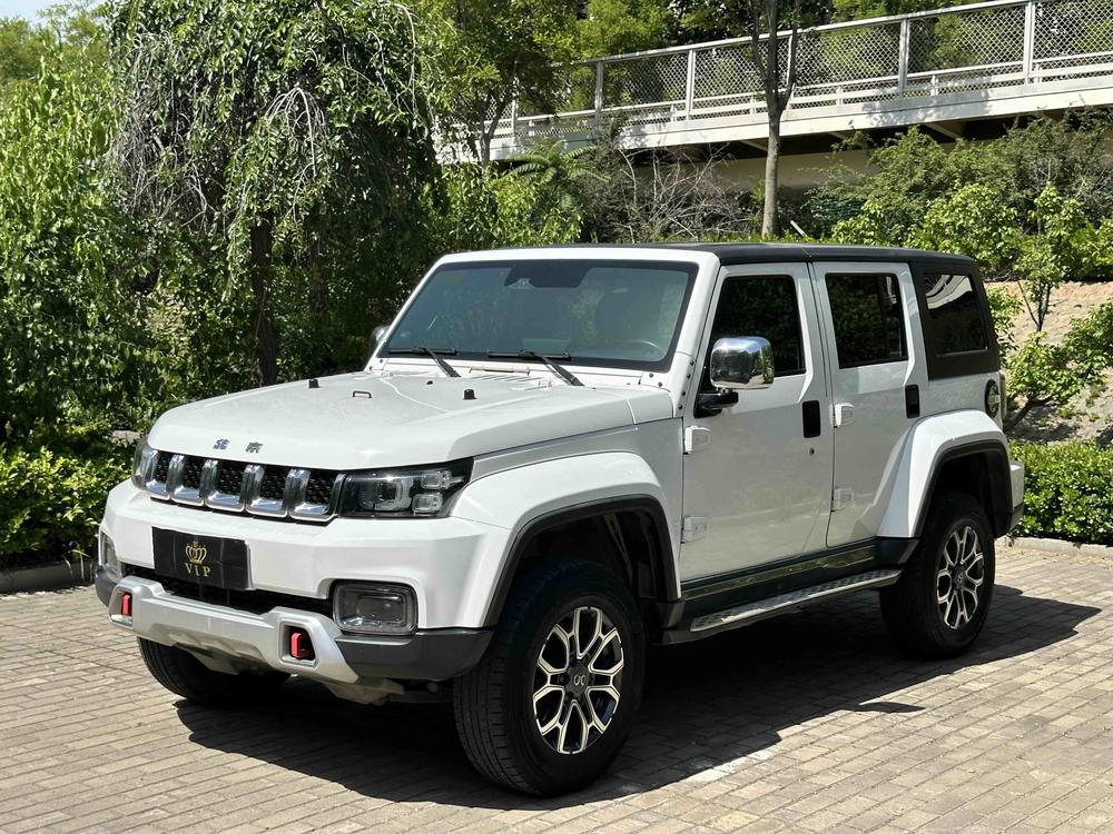 BAIC_Motor Beijing Off-Road BJ40 2019 2.3T Automatic 4WD City Hunter Edition Exclusive Model National VI