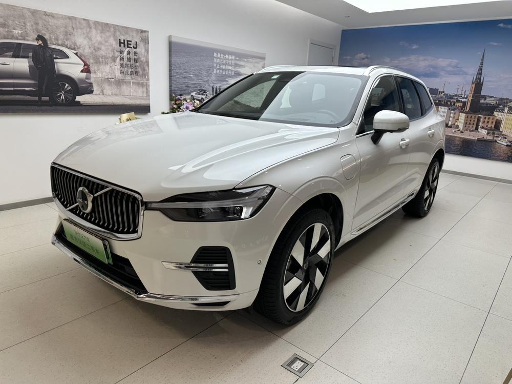 Volvo_Asia_Pacific Volvo XC60 PHEV 2025 T8 four-wheel drive long range Zhiya luxury version