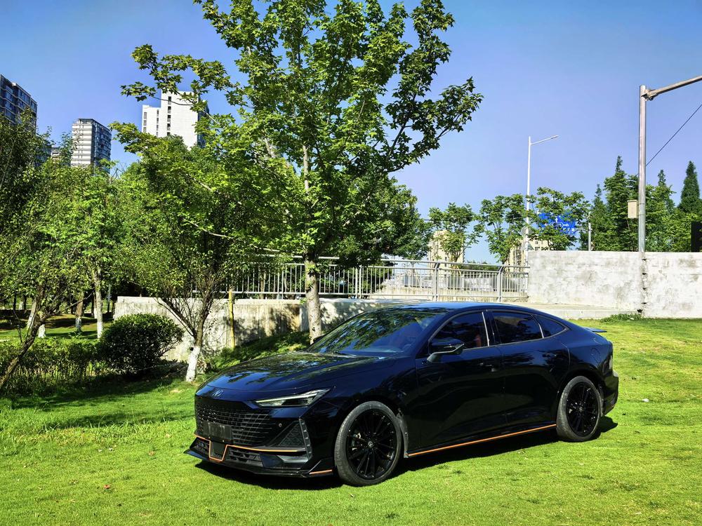 Changan Changan UNI-V 2023 1.5T sports version