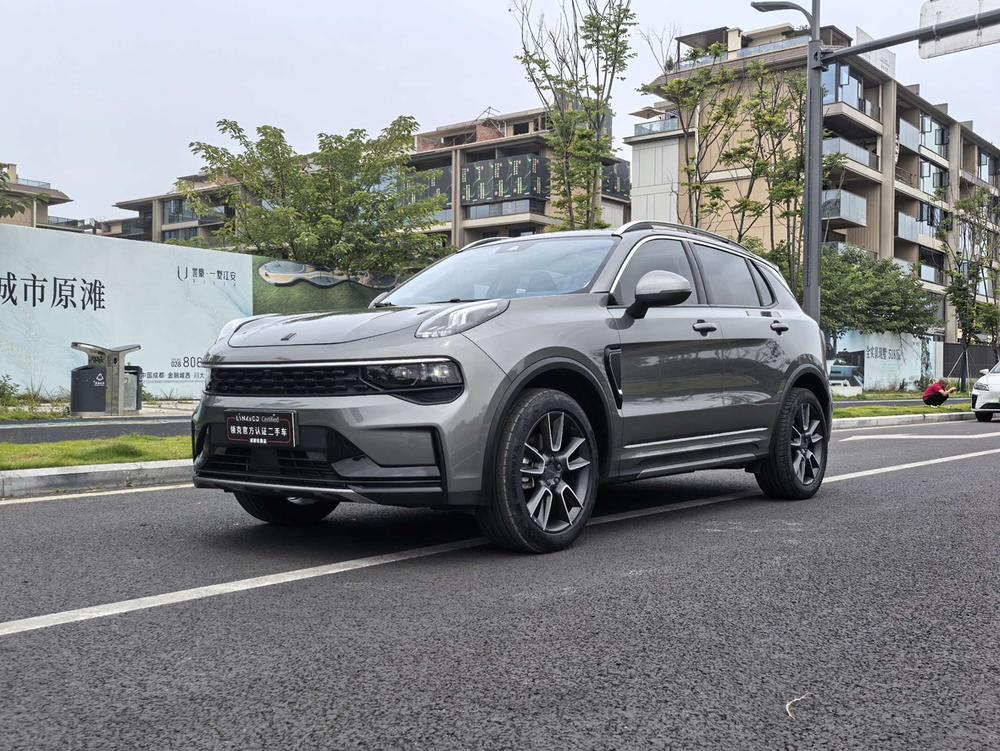 Lynk_&_Co Lynk & Co 01 2021 2.0TD 2WD Pro