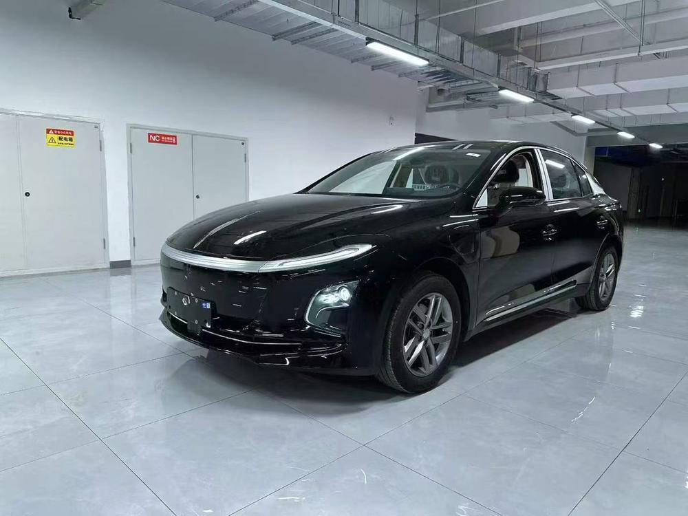 FAW_Hongqi Hongqi E-QM5 2025 500KM rental version