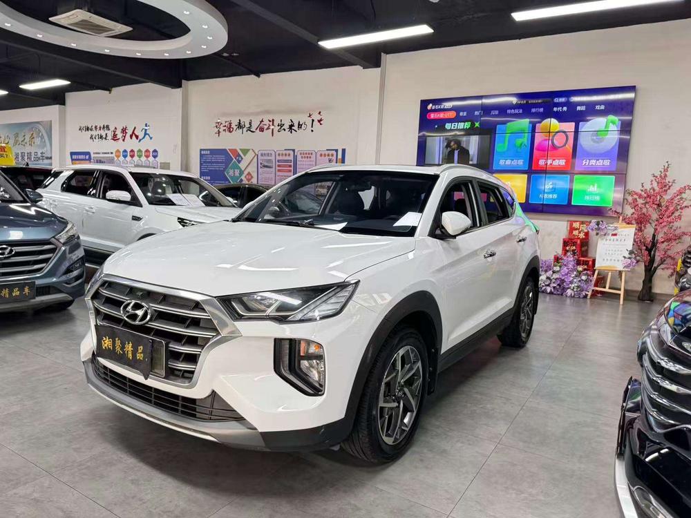 Hyundai Tucson 2019 280TGDi dual-clutch two-wheel drive smart connected version National VI
