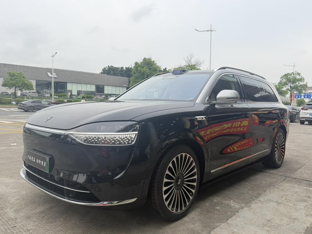 Cyrus_Automobiles Wenjie M9 2025 extended range Ultra six-seater version (192-line lidar)