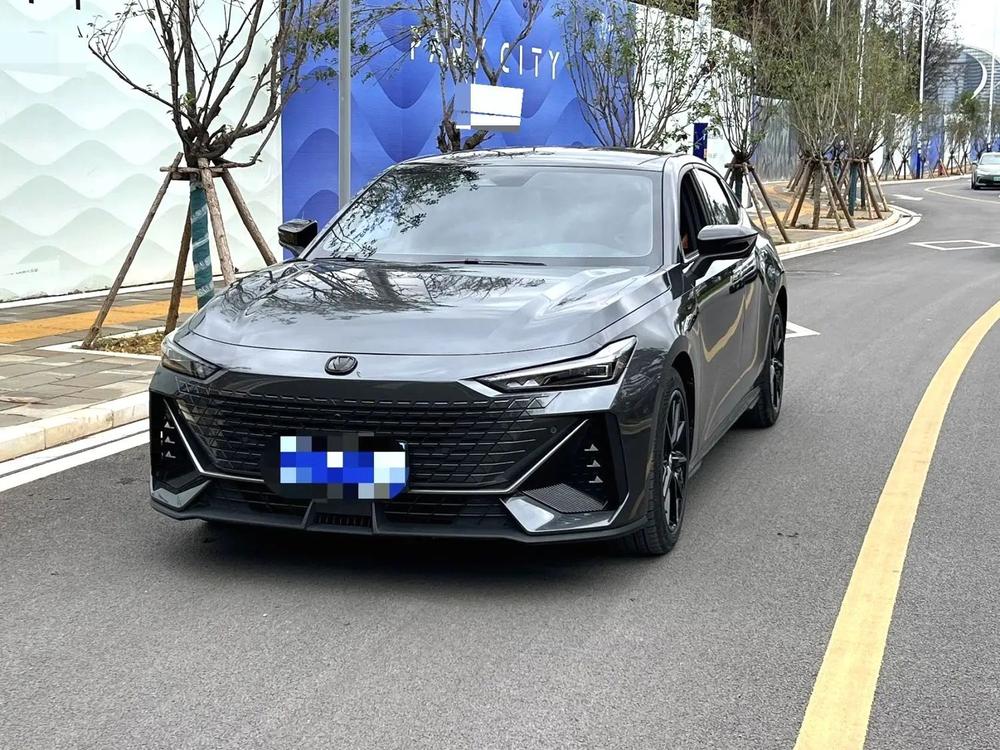 Changan Changan UNI-V 2024 1.5T high-energy version