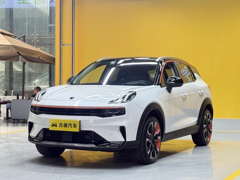 Lynk_&_Co Lynk & Co 06 2020 1.5T Yao Halo
