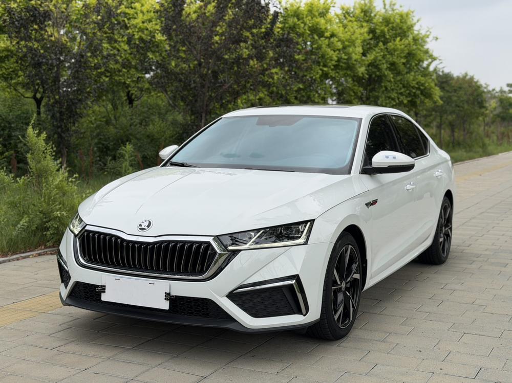 Skoda Octavia 2023 facelift PRO TSI280 DSG exclusive version