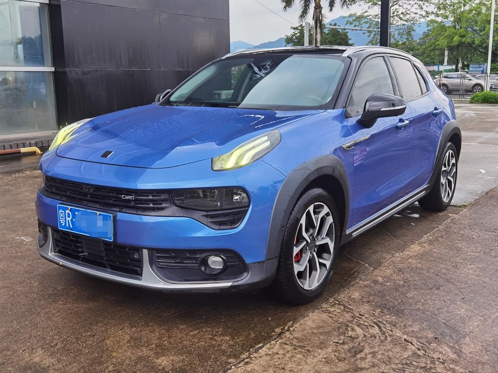 Lynk_&_Co Lynk & Co 02 2018 2.0T DCT four-wheel drive Pro version National V