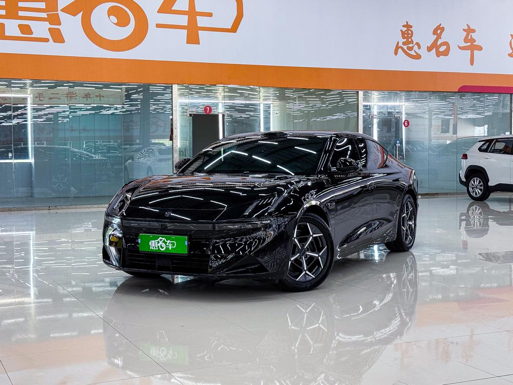 Lynk_&_Co Lynk & Co 10 EM-P 2025 240 four-wheel drive Ultra H5