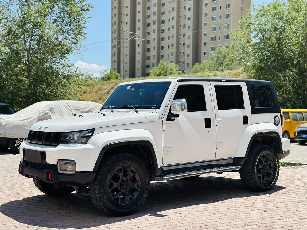 BAIC_Motor Beijing Off-Road BJ40 2021 2.0D Automatic Four-wheel Drive Blade Hero Edition Knight Type