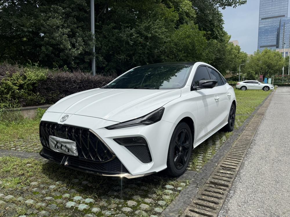 SAIC MG5 Scorpio 2022 1.5T Trophy Sports Luxury Edition
