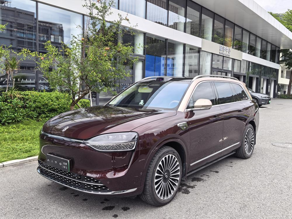 Cyrus_Automobiles Wenjie M9 2025 extended range Ultra five-seater version (192-line lidar)