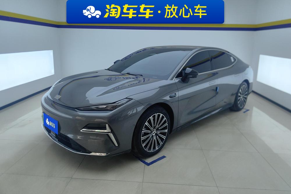 Geely Galaxy Star 8 PHEV 2025 model 130km EM-i flagship version