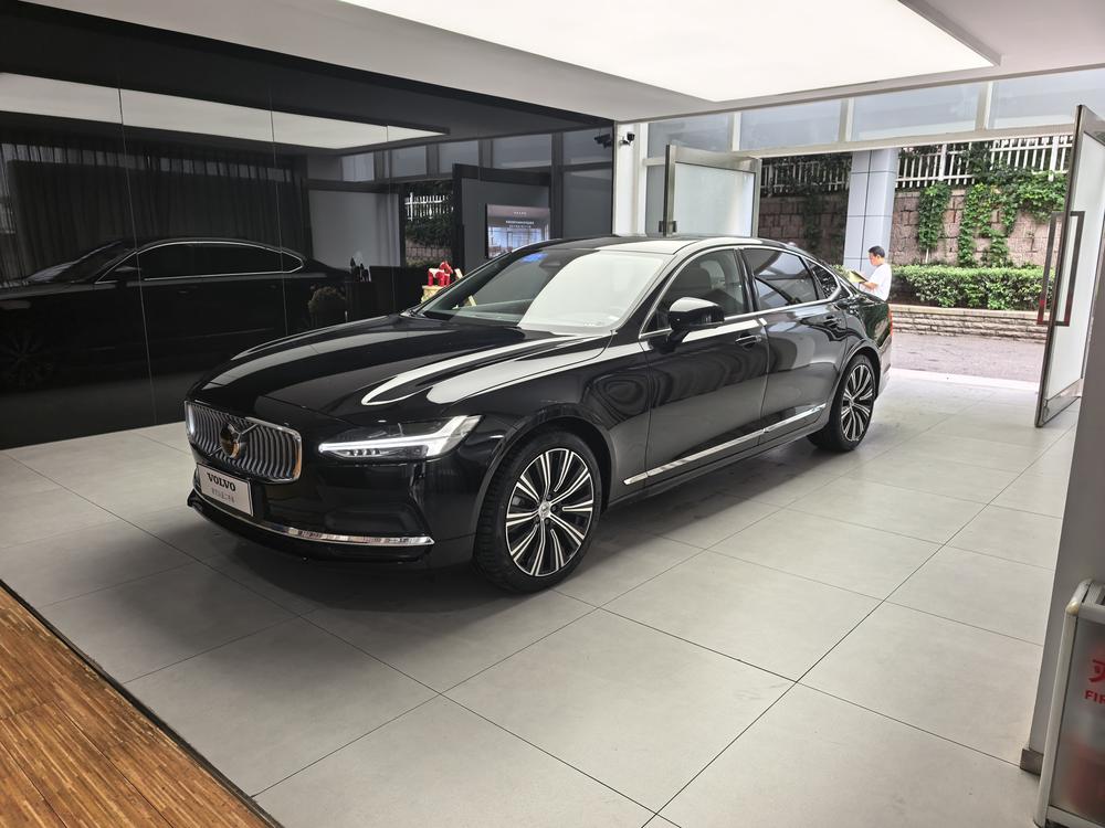 Volvo_Asia_Pacific Volvo S90 2025 B5 Zhiyuan Luxury Edition