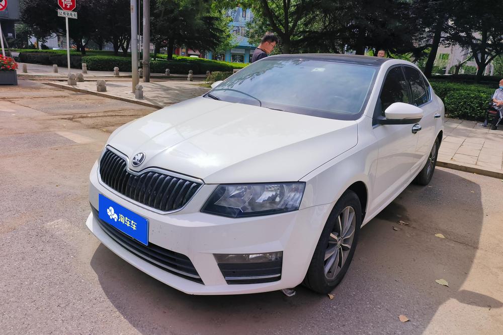 Skoda Octavia 2017 Classic 1.6L Automatic Comfort Edition