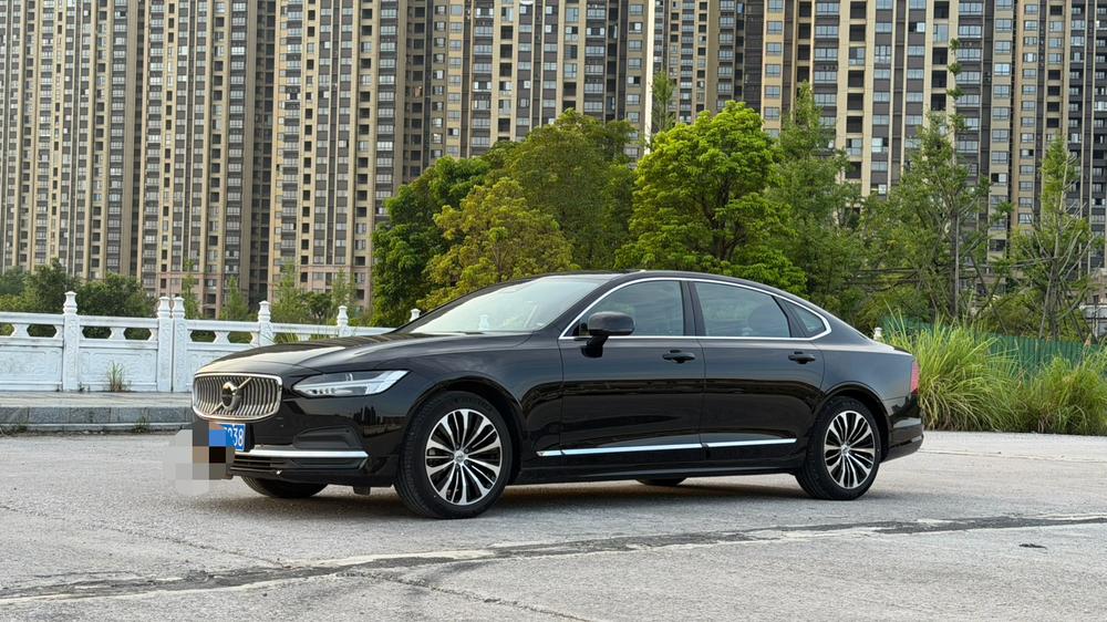 Volvo_Asia_Pacific Volvo S90 2024 B5 Zhiyi Luxury Edition