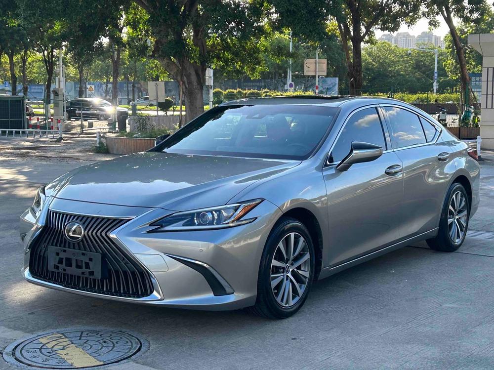 Lexus Lexus ES 2018 200 Excellence Edition National V