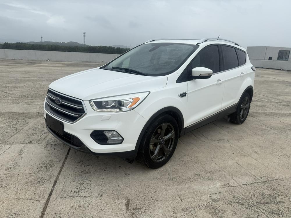 Ford Escape 2019 EcoBoost 180 two-wheel drive luxury wing type National V