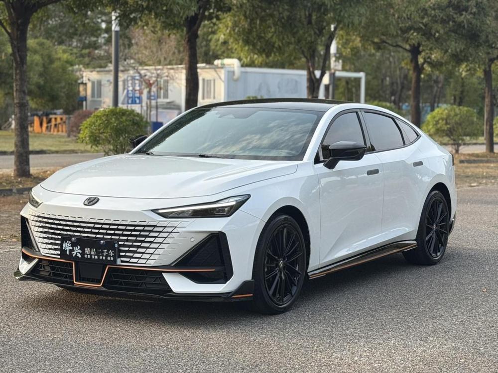 Changan Changan UNI-V 2023 1.5T sports version