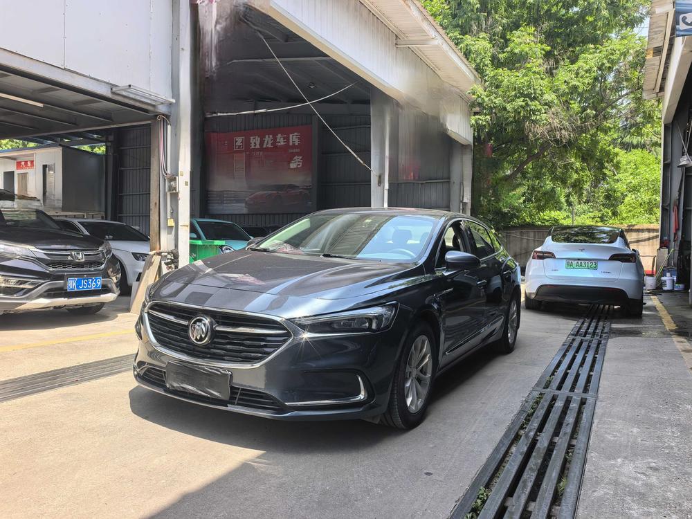 Buick LaCrosse 2021 552T luxury model