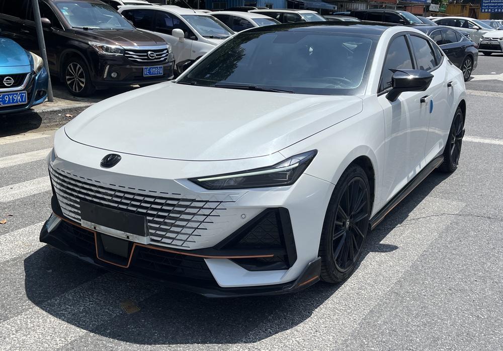 Changan Changan UNI-V 2022 1.5T sports version