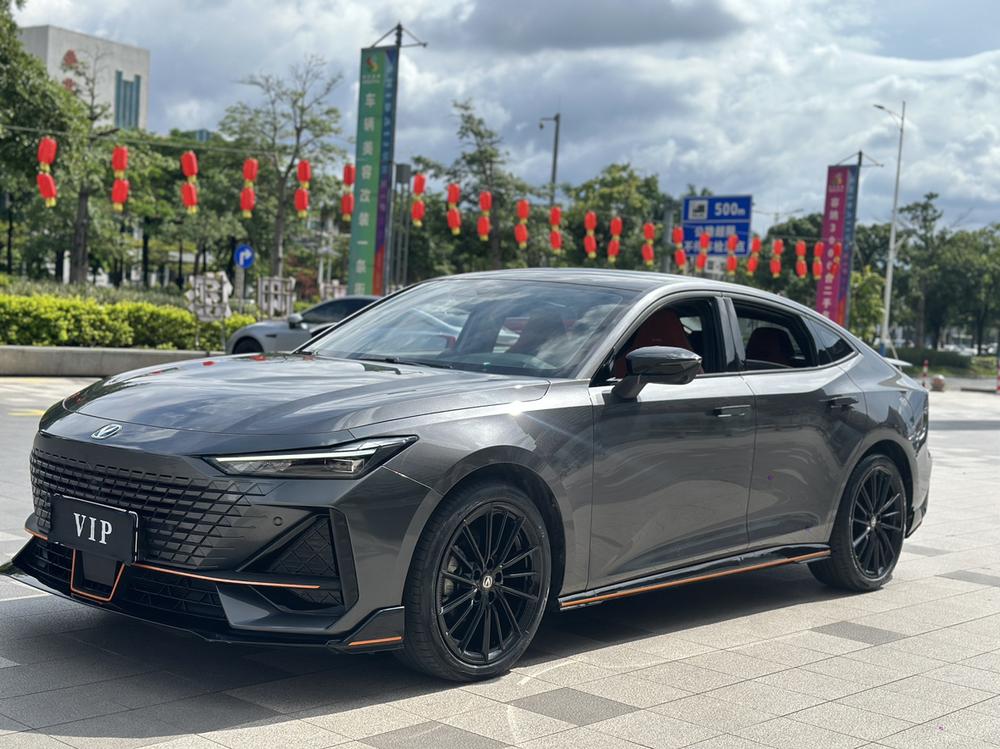 Changan Changan UNI-V 2023 1.5T sports version