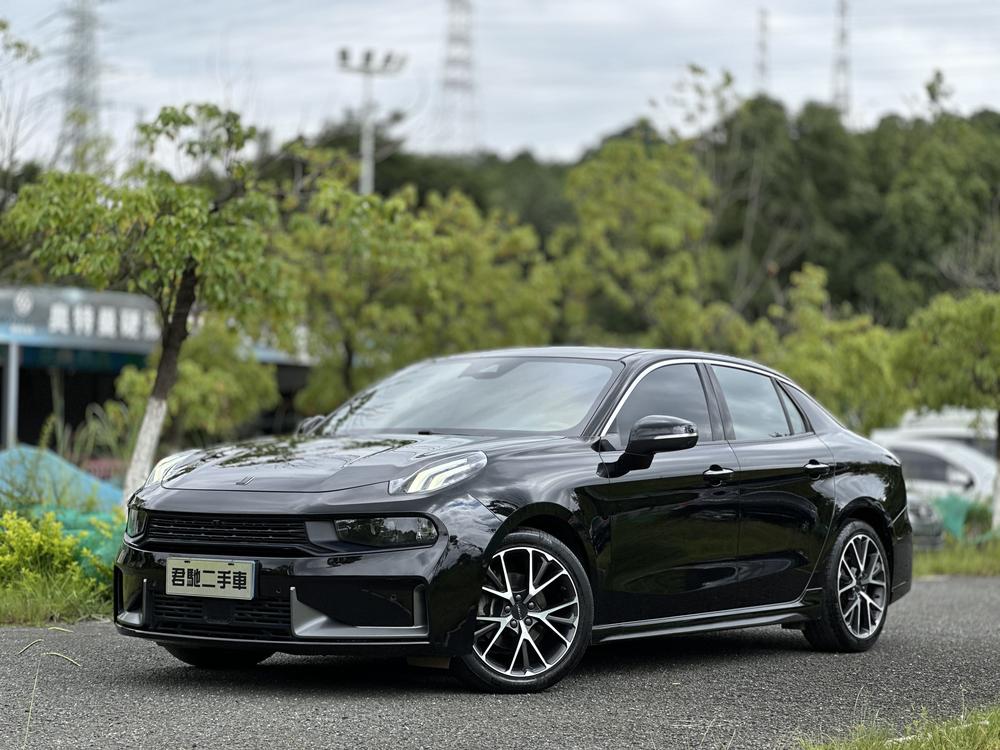 Lynk_&_Co Lynk & Co 03 2019 2.0TD Automatic Pro Edition
