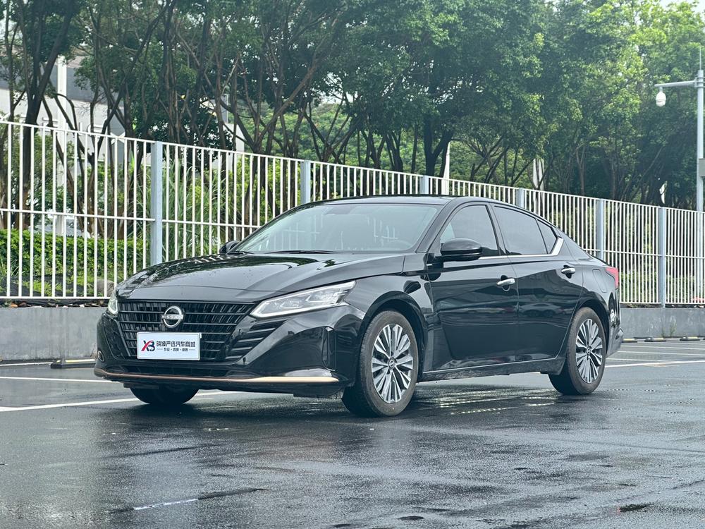 Nissan Teana 2024 2.0L SV Black Gold Edition