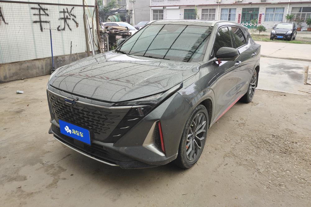 Changan Changan Auchan Z6 2022 Blue Whale 1.5T DCT smart collar model