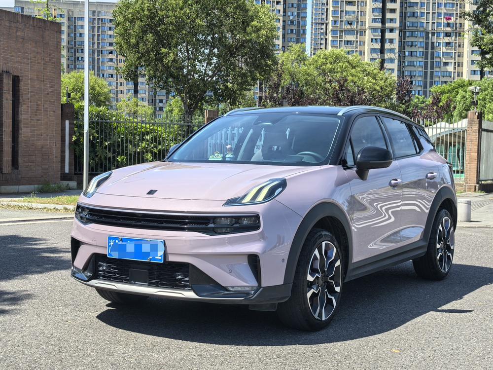 Lynk_&_Co Lynk & Co 06 2021 1.5T Shero Pink Special Edition