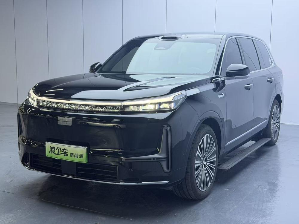 Geely Galaxy M9 2025 210km four-wheel drive pilot version