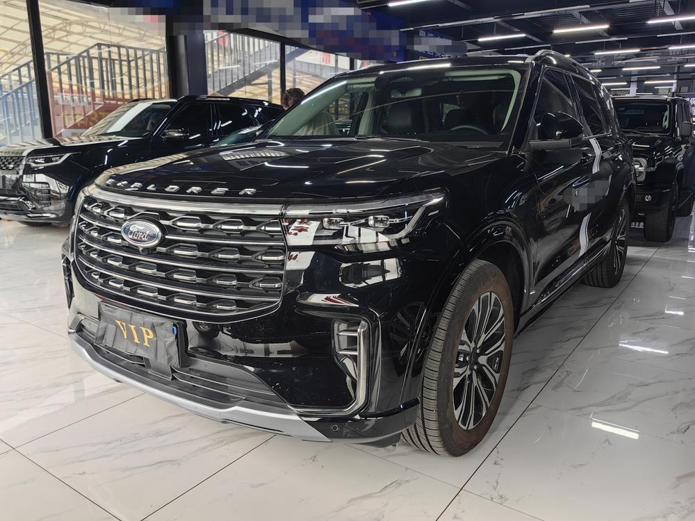 Ford Explorer 2024 2.3T EcoBoost four-wheel drive titanium version 7 seats