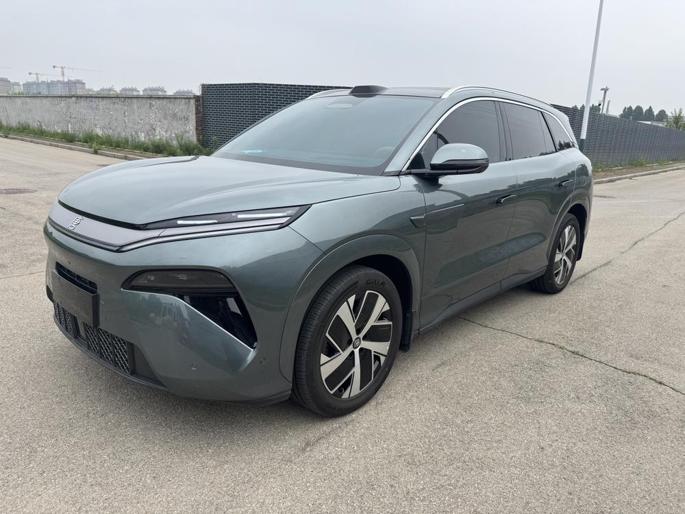 BYD Tang L DM 2025 DM-i 215KM two-wheel drive lidar flagship model