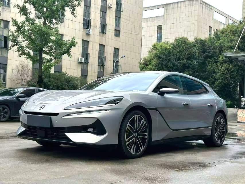 Denza_Motors Denza Z9GT DM 2024 1100 four-wheel drive Ultra version