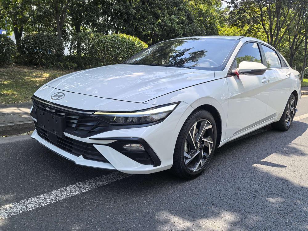 Hyundai Elantra 2023 1.5L CVT GLX Elite Edition