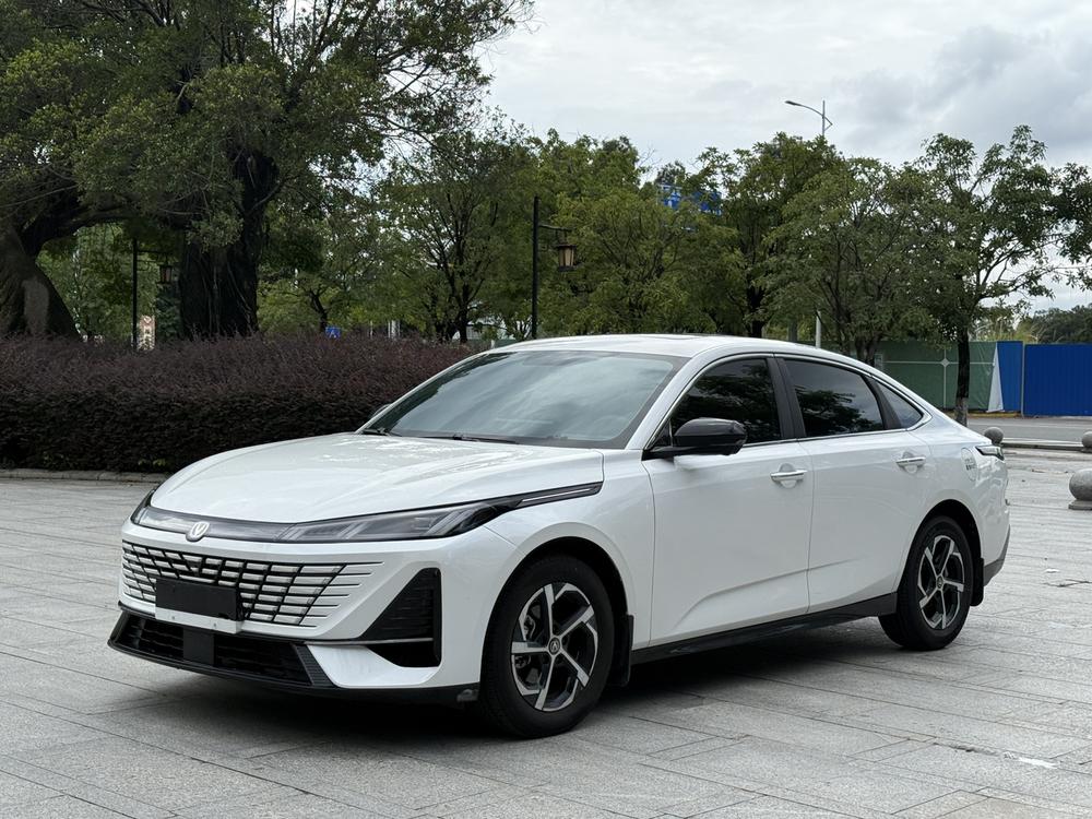 Changan Eado 2026 fourth generation 1.5T DCT 500Bar high-end model