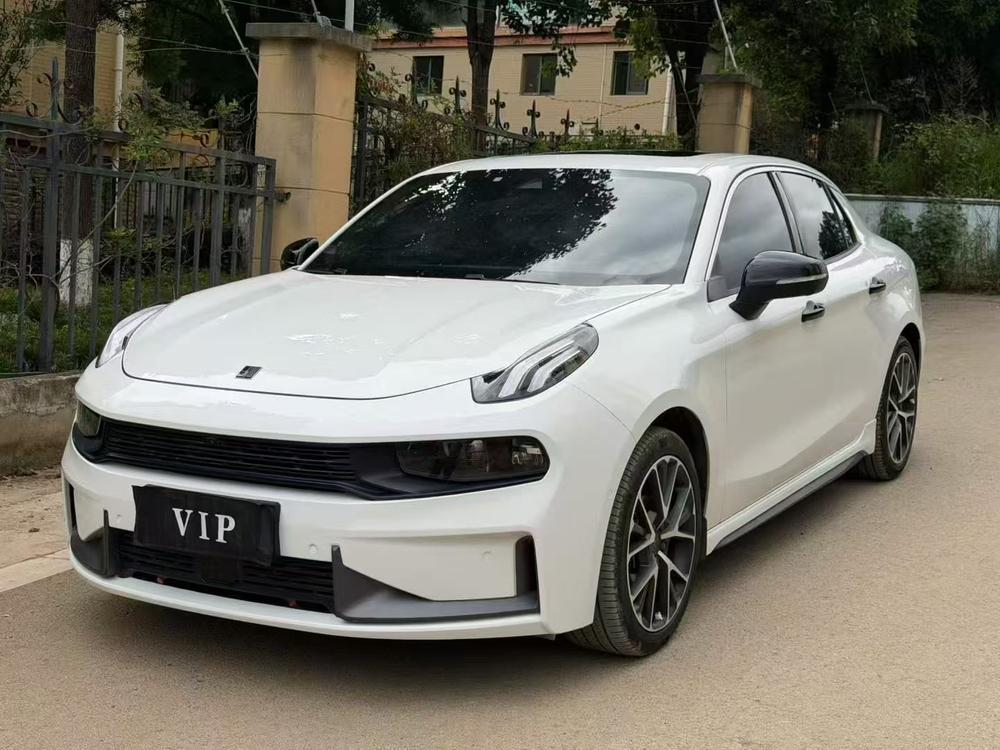 Lynk_&_Co Lynk & Co 03 2021 1.5TD DCT Champion Edition
