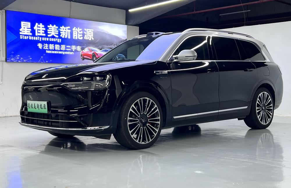 Cyrus_Automobiles Wenjie M9 2024 extended range Max six-seat version