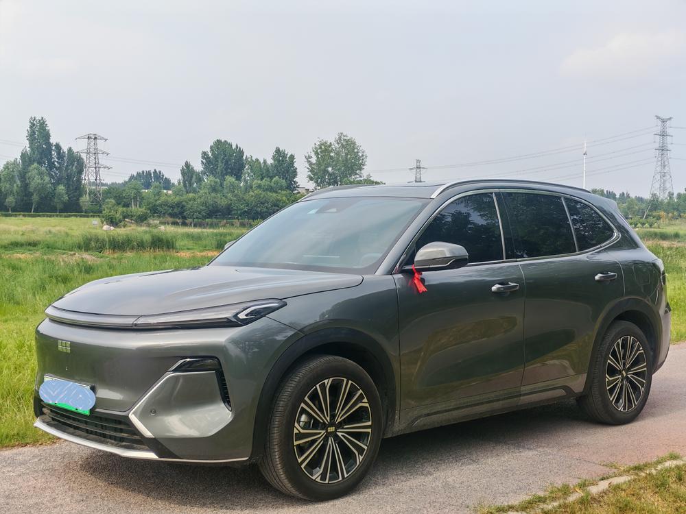 Geely Galaxy Starship 7 EM-i 2025 120KM Pilot Edition
