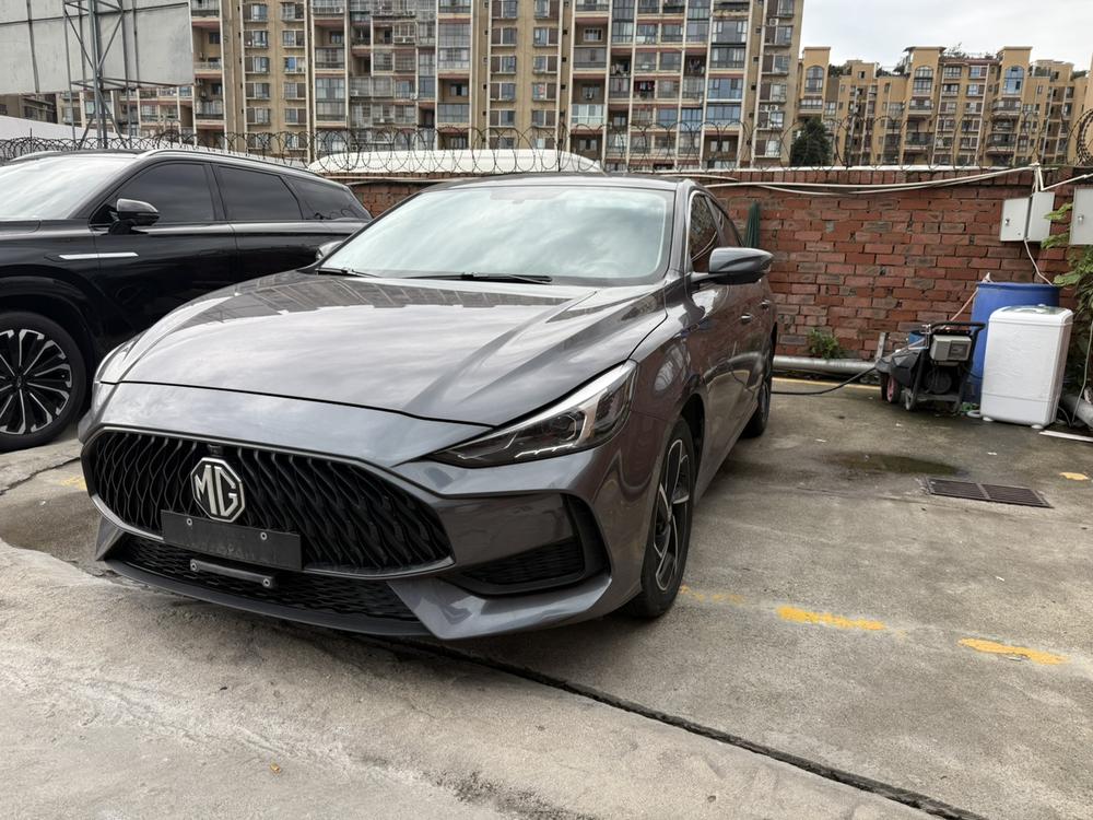 SAIC MG5 2022 300TGI DCT Chaoyue Luxury Edition